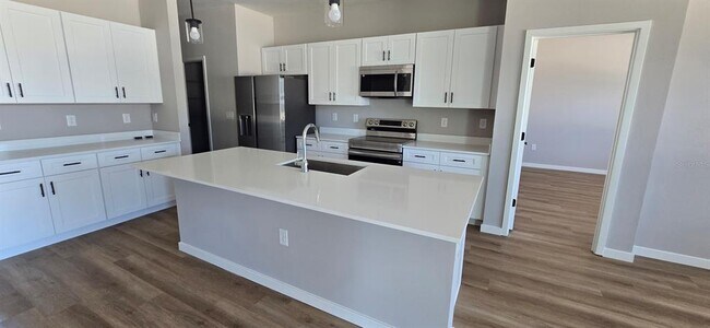 Building Photo - 9975 SW 39th Terrace