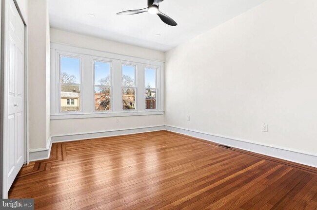 Building Photo - 6812 Sprague St