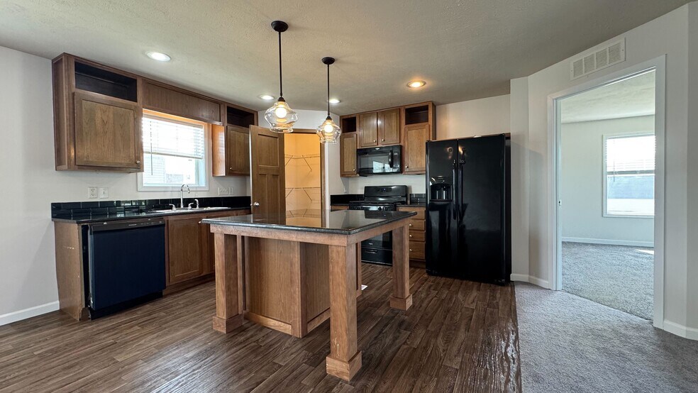 Building Photo - 2216 Osprey Pl NW