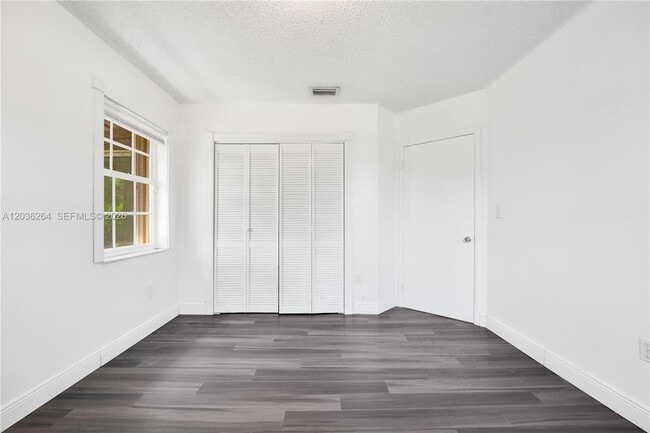 Building Photo - 15241 SW 150th St