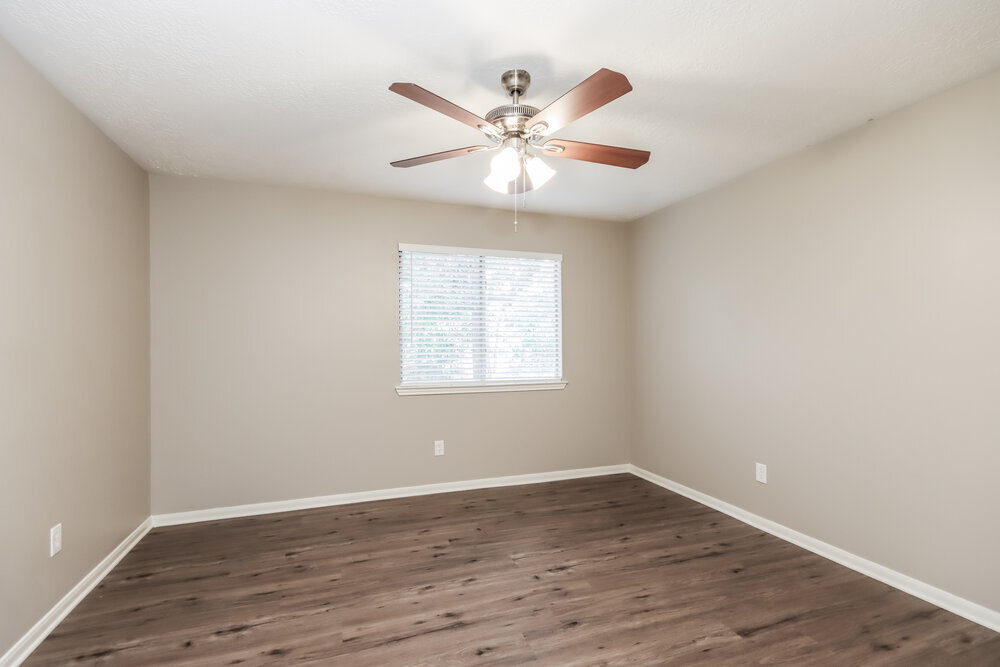 Building Photo - 7014 Hayden Dr