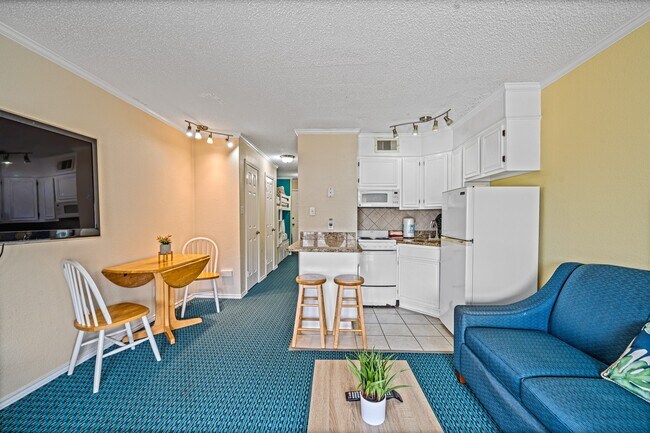 Building Photo - 6102 Seawall Blvd