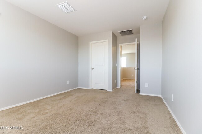 Building Photo - 8579 S 253rd Ave