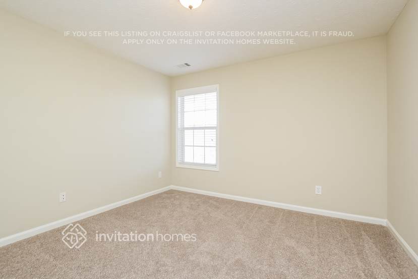 Building Photo - 755 Clairidge Ln SW