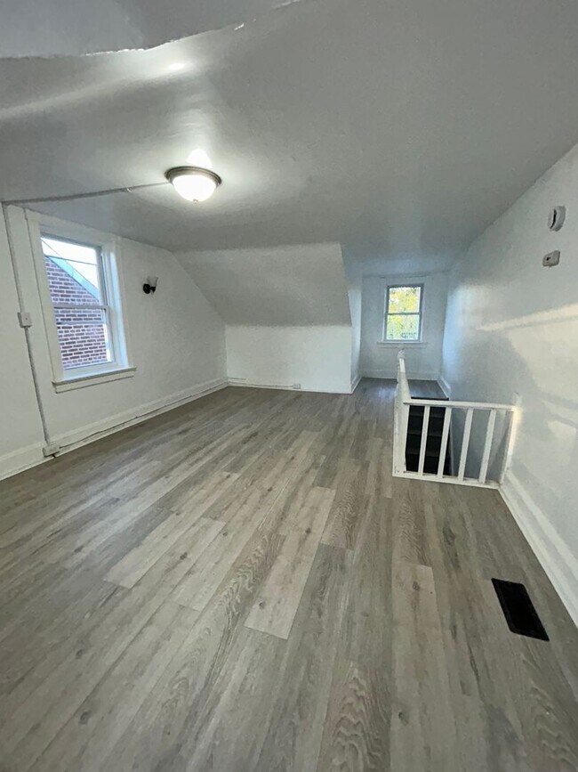 Building Photo - 350 Cleveland Ave