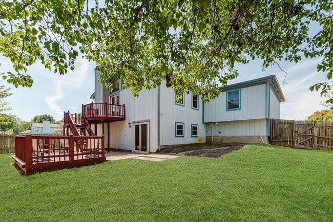 Building Photo - 5951 Staffordshire Cir