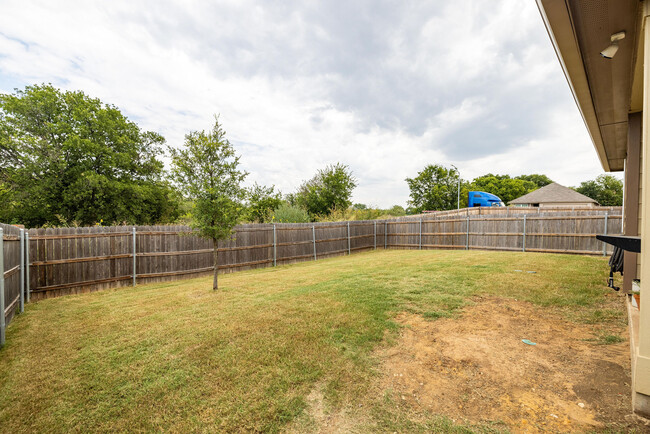 Building Photo - 8373 Horned Maple Trl