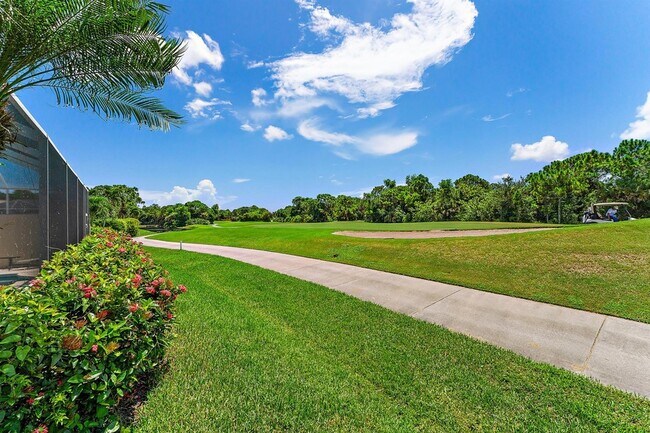 Building Photo - 8485 SE Palm Hammock Ln