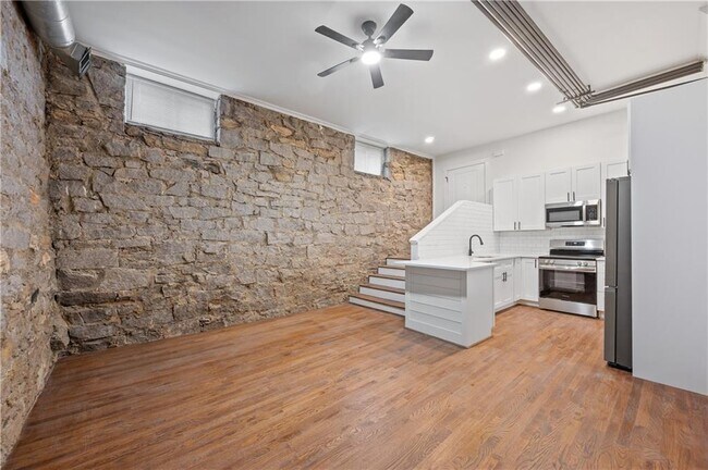 Building Photo - 360 Ponce De Leon Ave NE