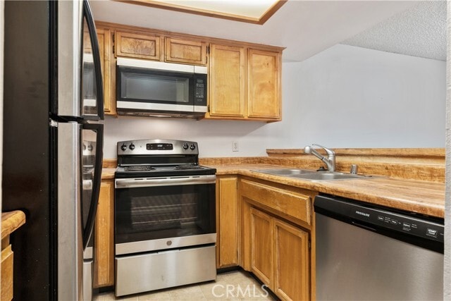 Building Photo - 3121 Spring St