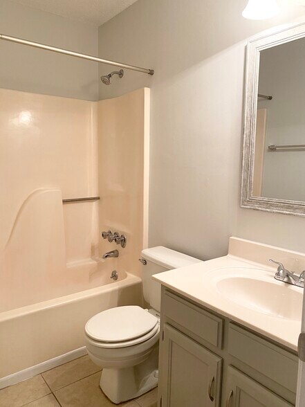 Bathroom - 1120 Jacksons Valley Rd