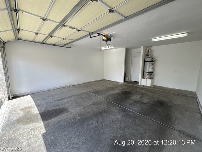 Building Photo - 2975 Bluegrass Ln