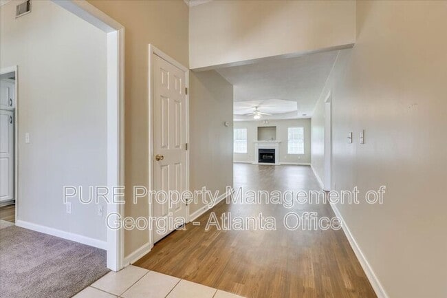 Building Photo - 1507 Cedar Hill Trail