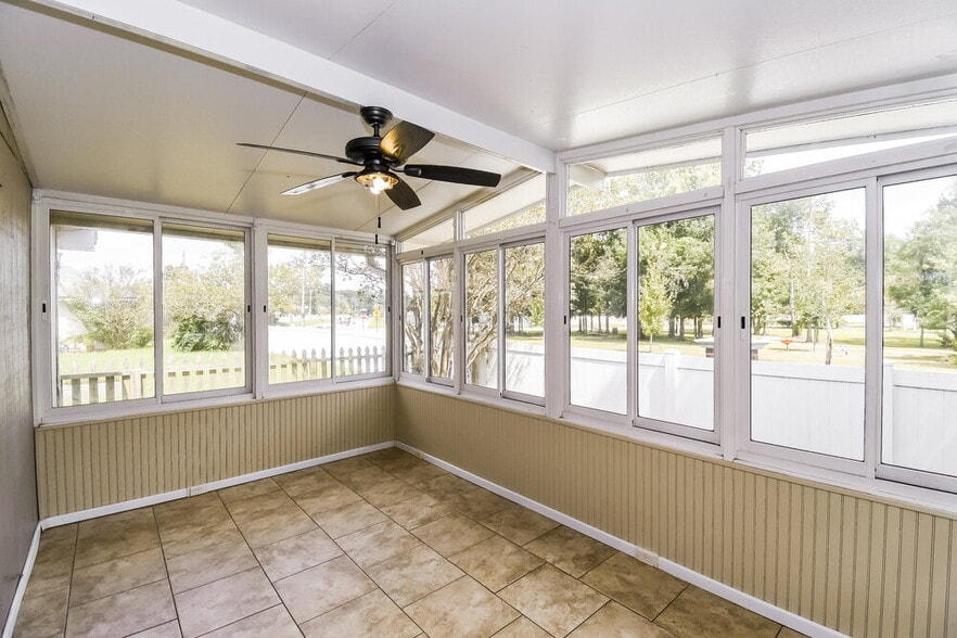 Building Photo - 1523 Slash Pine Ct