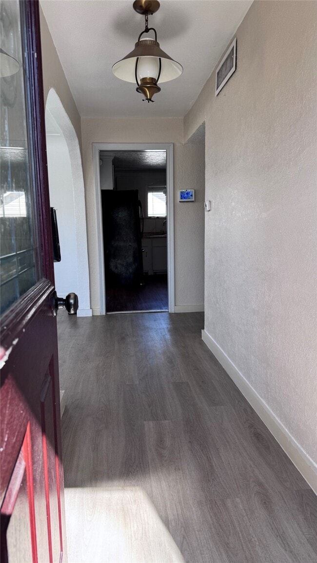 Building Photo - 2918 46th St