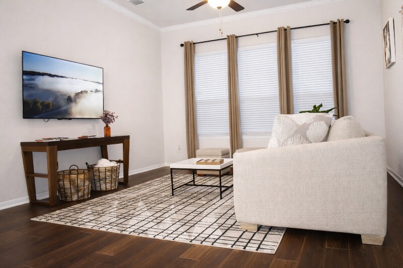 Building Photo - 1517 Soap Rock Ln