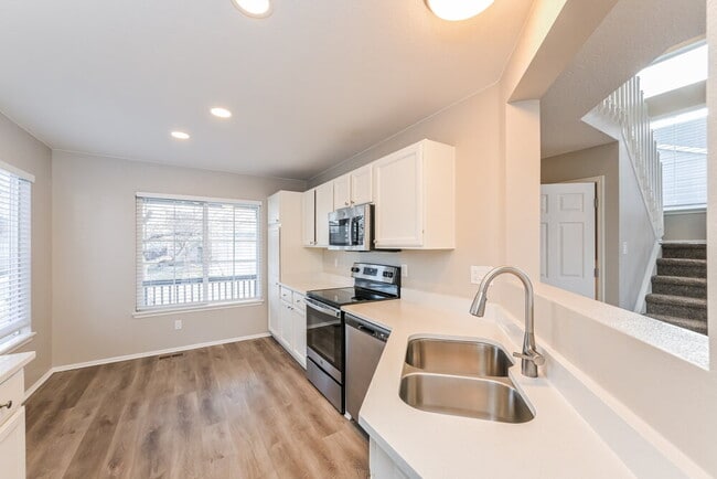 Building Photo - 16379 Bluebell Pl