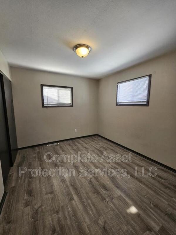 Building Photo - 4108 Swift St