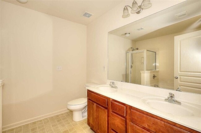 Building Photo - 2658 Avanti Way