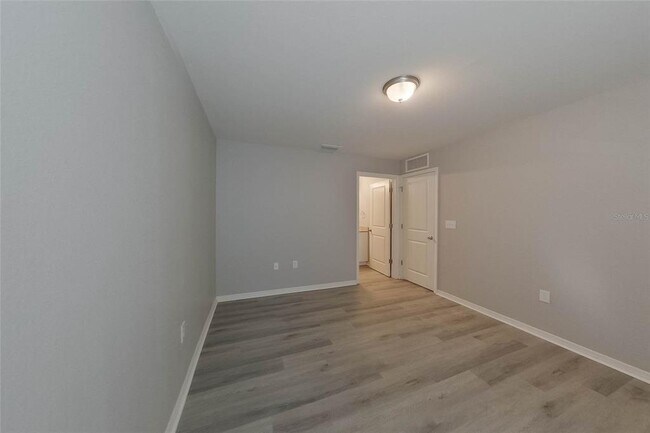 Building Photo - 2838 NW 19th Pl