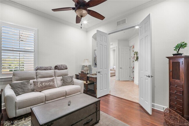 Building Photo - 9064 Siesta Bay Dr