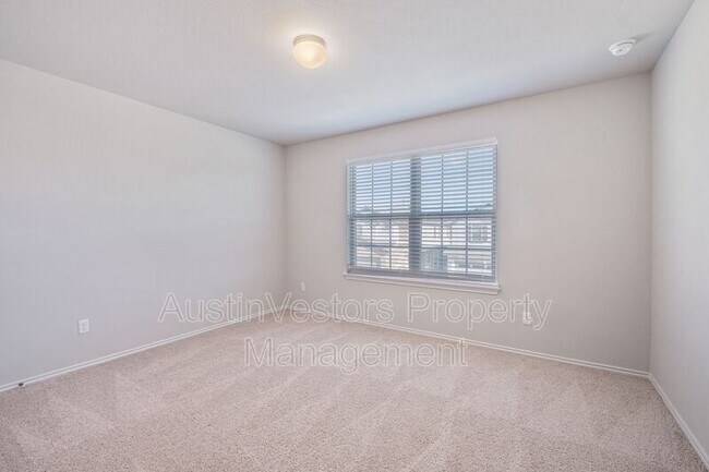 Building Photo - 3651 Sandy Brook Dr