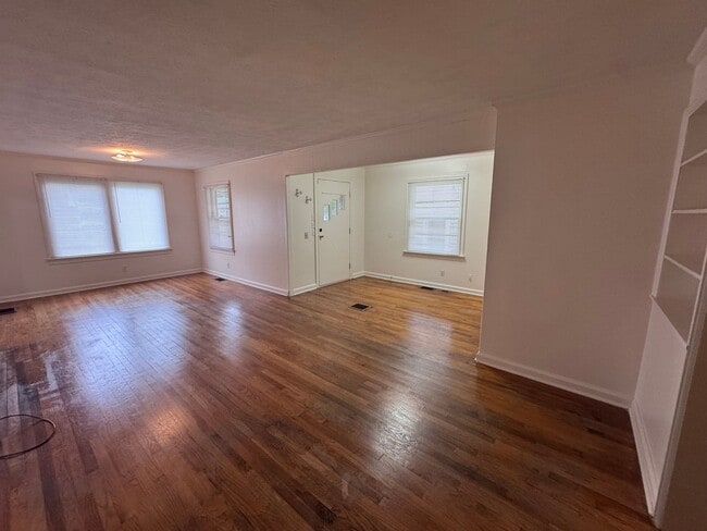 Building Photo - House in Paducah City Limits
