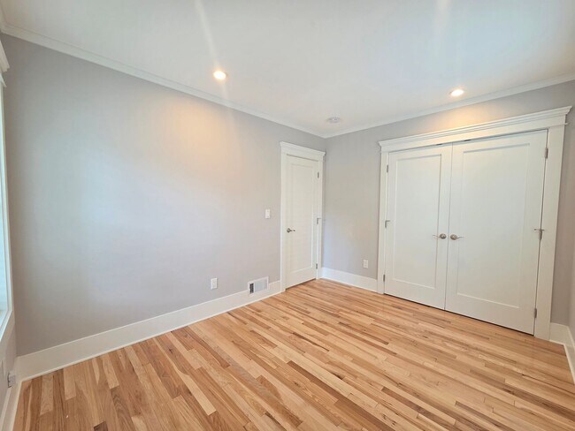 Building Photo - $2,600 - 3 Bed / 2 Bath Beautiful Craftsman Home by Manito Park