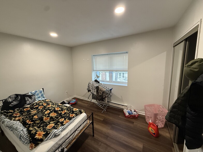 Building Photo - 461 Washington St