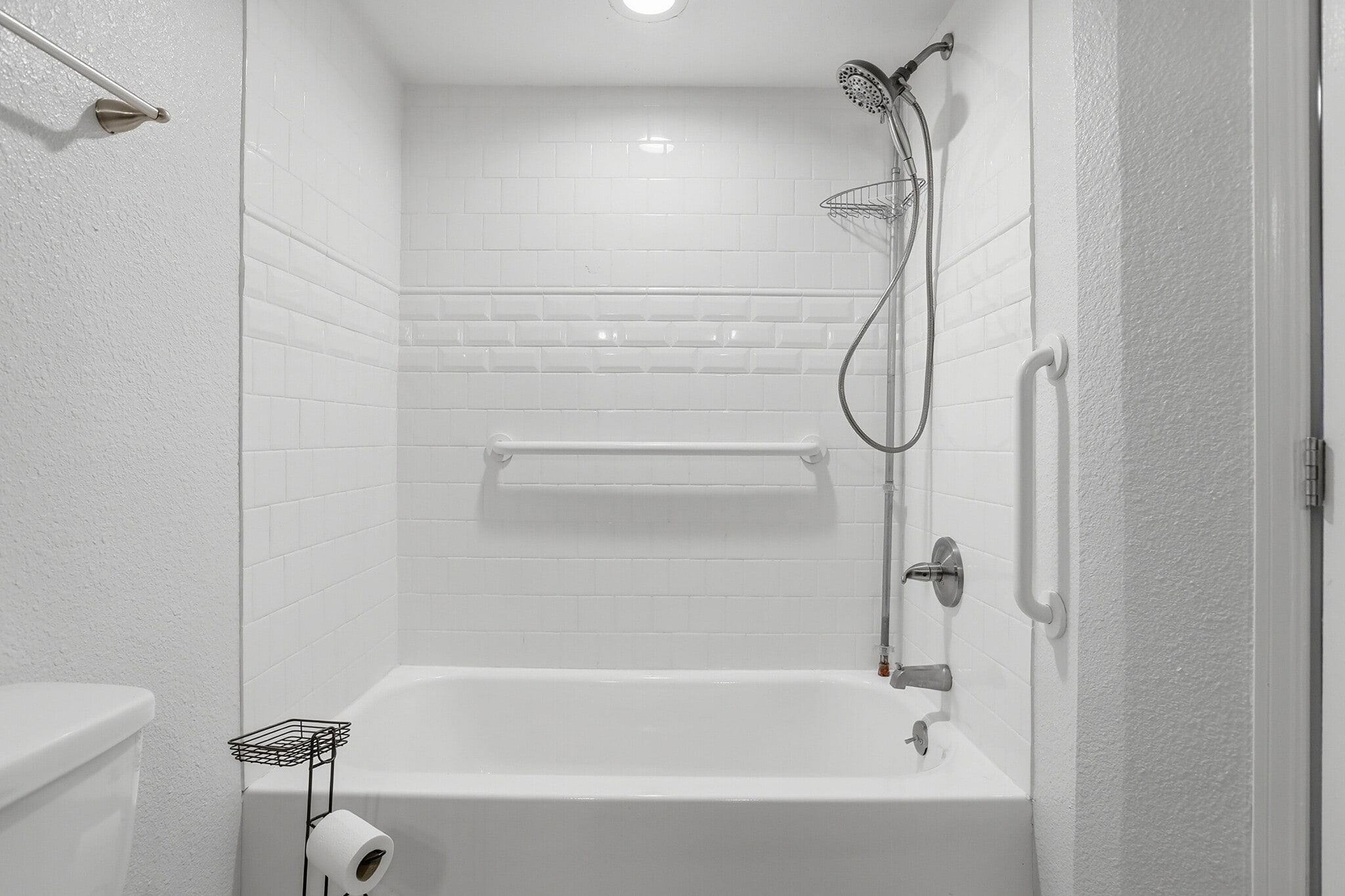 Building Photo - 8327 S Upham Way