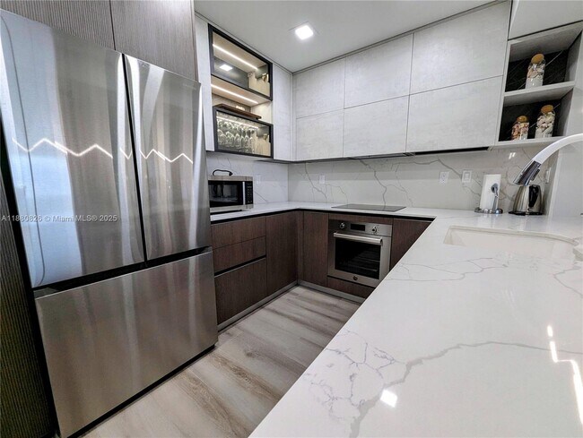 Building Photo - 500 Three Islands Boulevard