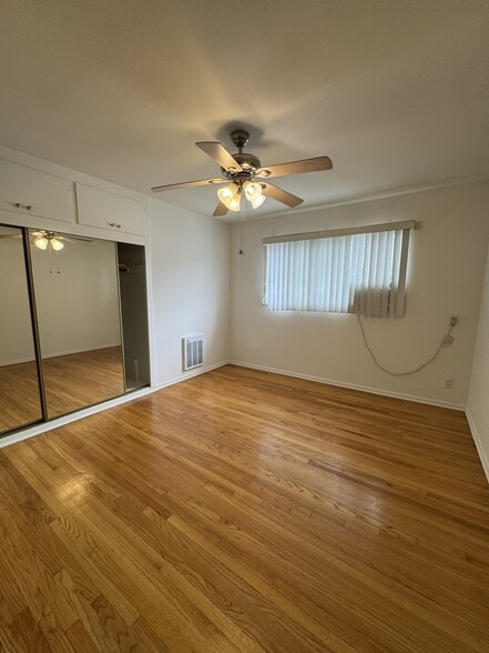 Building Photo - 4941 Whitsett Ave