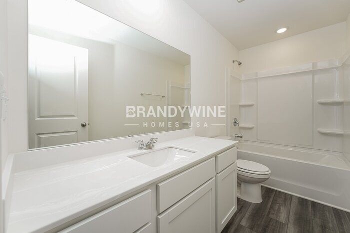 Building Photo - 33 Rowlett Pl