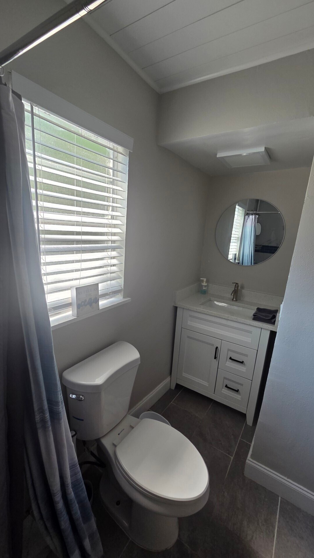 Bathroom - 1524 6th St NW