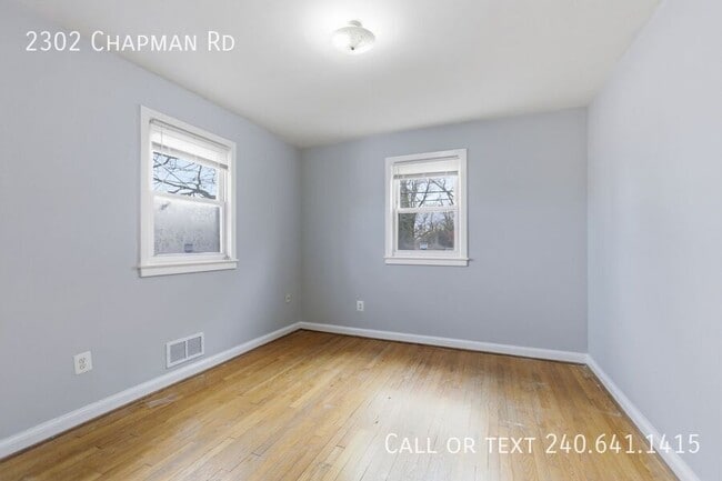 Building Photo - 2302 Chapman Rd