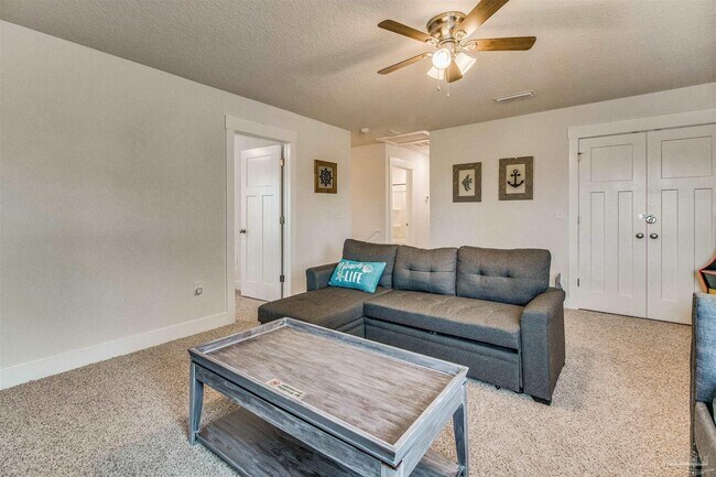 Building Photo - 14358 Gardenglen Dr