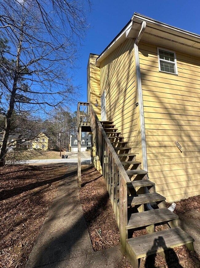 Building Photo - 2036 Laboon Cir