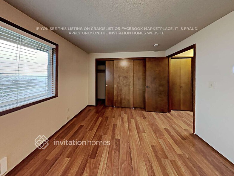 Building Photo - 16412 106th St Ct E