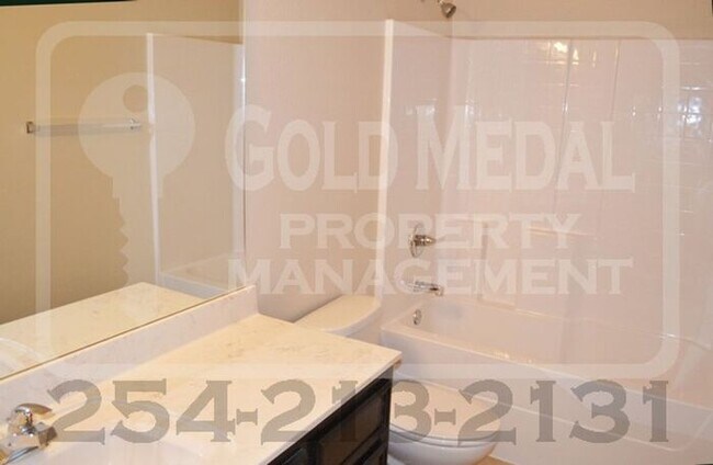 Building Photo - 1104 Grace Point Dr