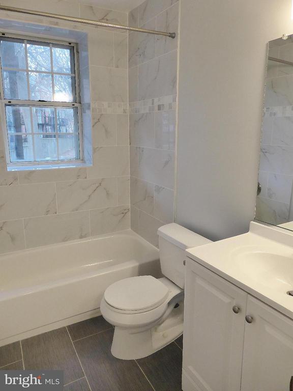 Building Photo - 2916 S Buchanan St