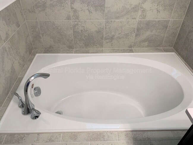 Building Photo - 2913 Verse St