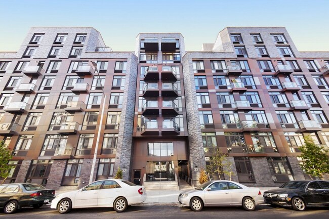 Building Photo - 33 Caton Pl