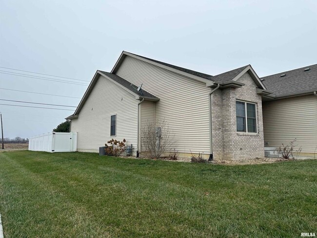 Building Photo - 4419 Castle Pines Dr