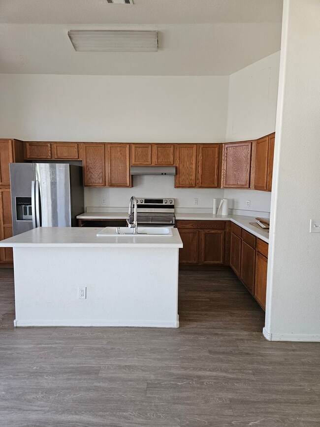 Building Photo - 3bed/2bath + Den in Apache Junction