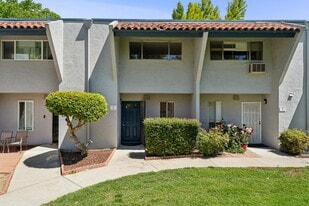 Building Photo - 1009 Murrieta Blvd