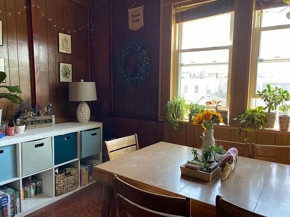 DINING ROOM - 227 Maverick St