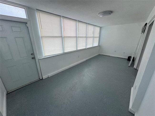 Building Photo - 5720 13th Ave N