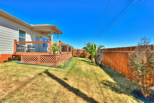 Building Photo - 616 Donegal Ln