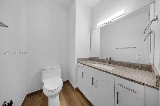 Building Photo - 3265 Bird Ave