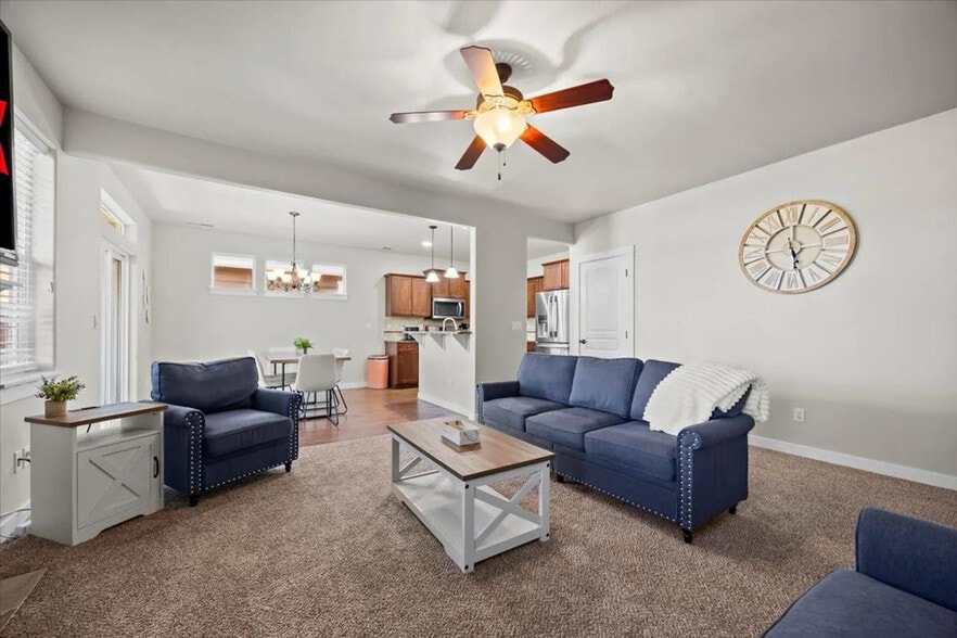 Building Photo - 10130 W Brownstone Dr